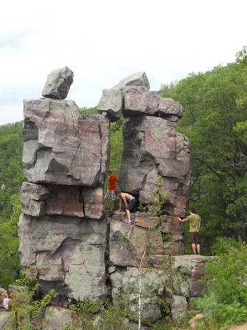 Devil's Doorway Trail — Devil's Lake State Park