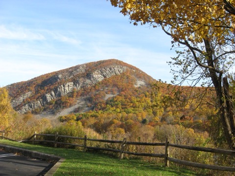 Mount Tammany (Red Dot / Blue Blaze Loop) — Delaware Water Gap
